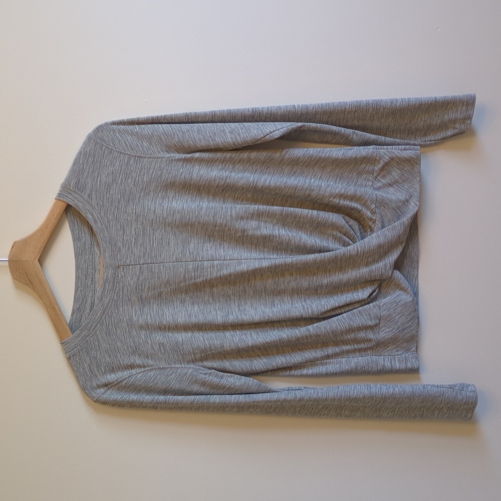Cross-detailed Athletic Top